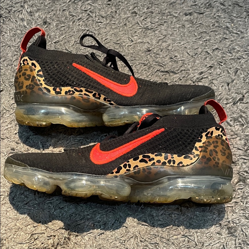 Nike Black and Red Athletic Shoes with Leopard Print